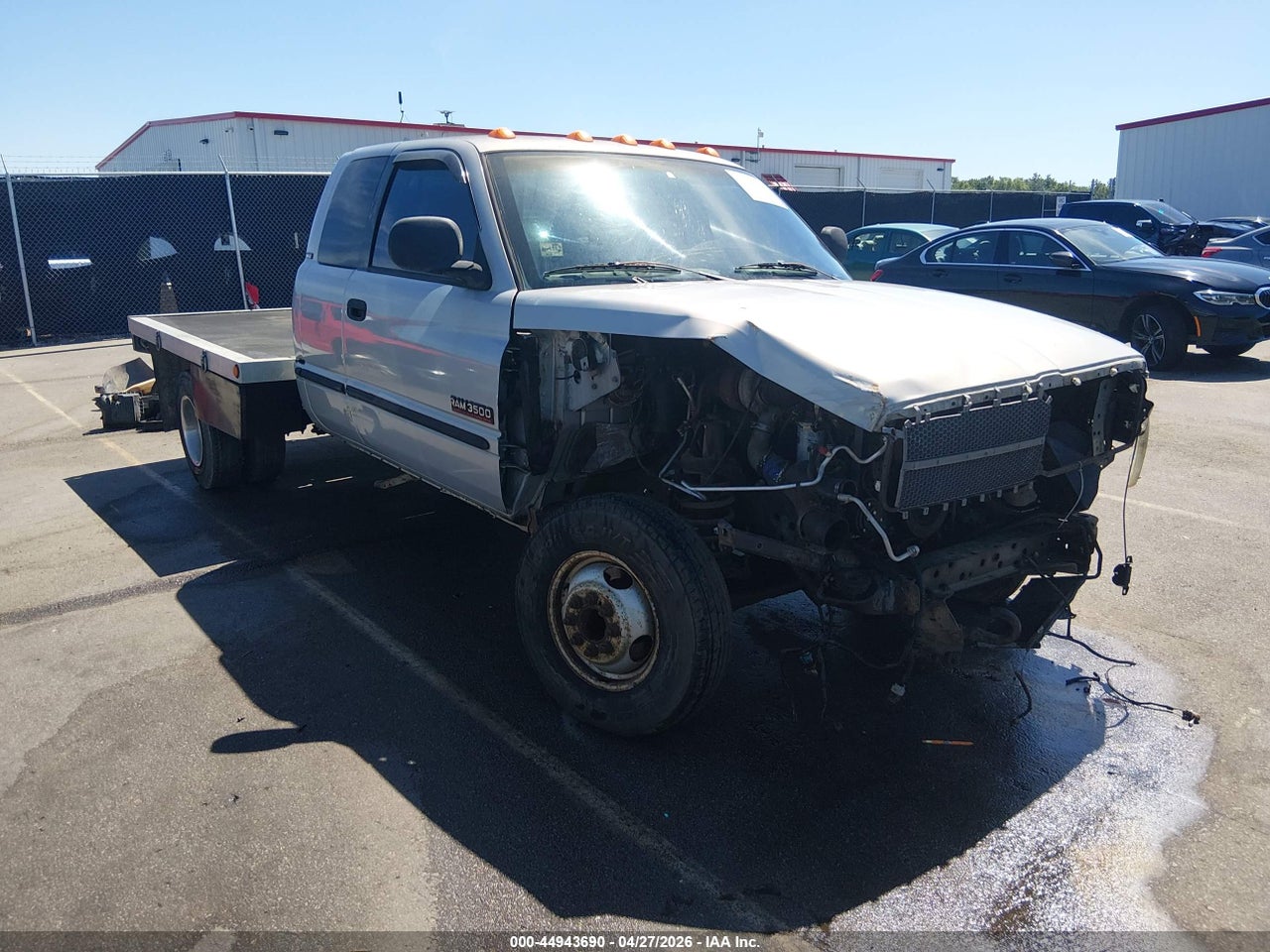 1B7MF3365XJ****** · 1999 DODGE RAM 3500 ST
