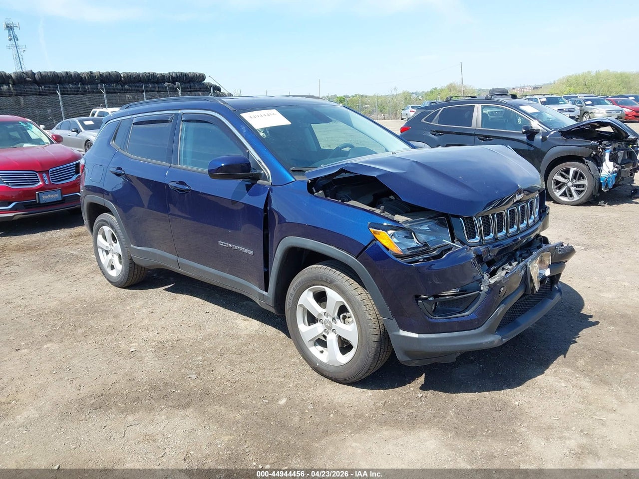 3C4NJDBB2JT****** · 2018 JEEP COMPASS LATITUDE 4X4