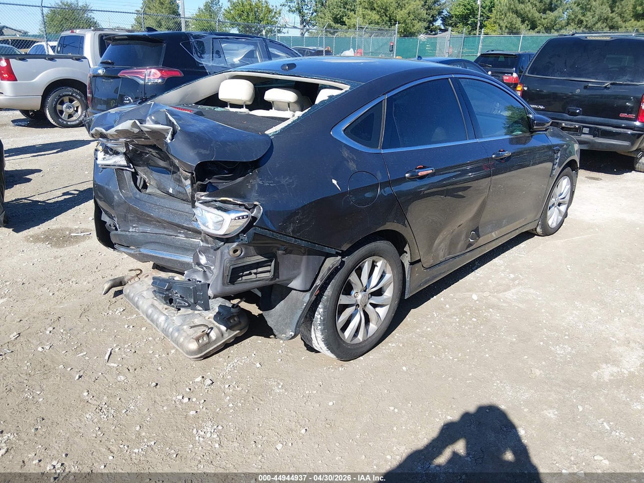 2015 CHRYSLER 200 C · 4/11