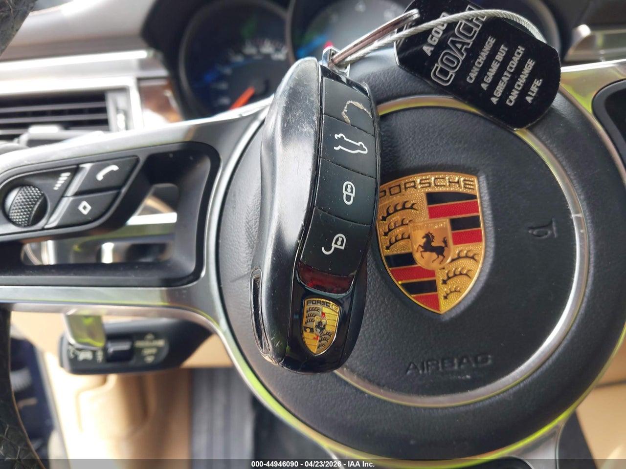 WP1AB2A5XHL****** · 2017 PORSCHE MACAN S · 11/11