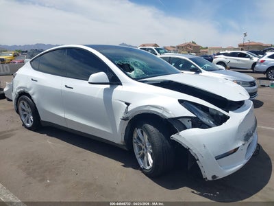 7SAYGDEE2NF****** · 2022 TESLA MODEL Y LONG RANGE DUAL MOTOR ALL-WHEEL DRIVE