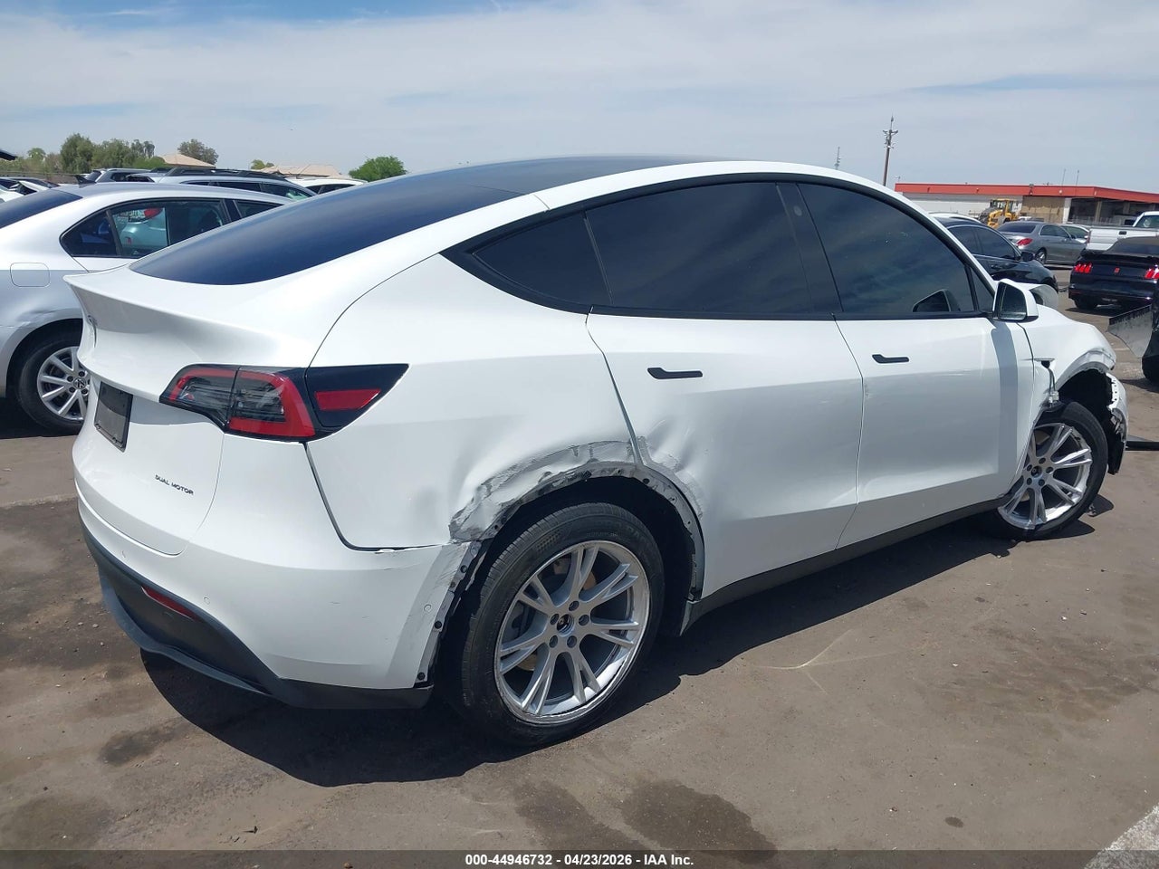 2022 TESLA MODEL Y LONG RANGE DUAL MOTOR ALL-WHEEL DRIVE · 4/10