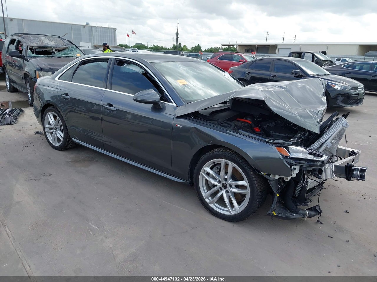WAUEAAF48PN****** · 2023 AUDI A4 PREMIUM PLUS 45 TFSI S LINE QUATTRO S TRONIC