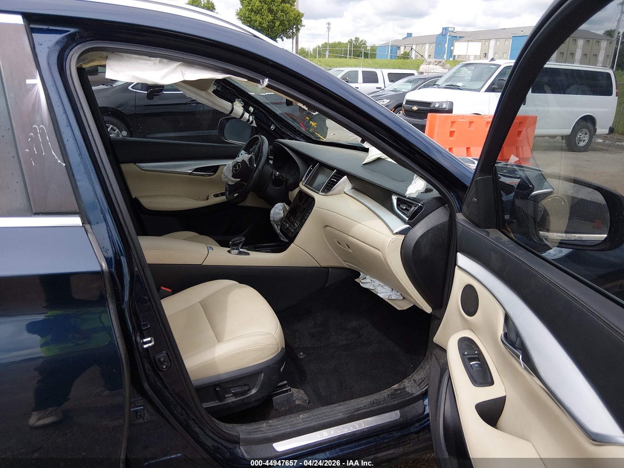 2019 INFINITI QX50 LUXE · 5/11