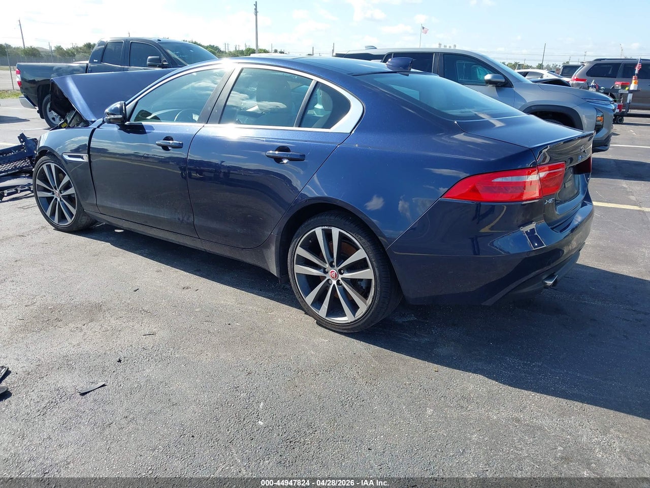 2017 JAGUAR XE 25T PRESTIGE · 3/10