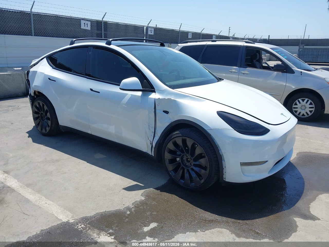 5YJYGDEE2MF****** · 2021 TESLA MODEL Y LONG RANGE DUAL MOTOR ALL-WHEEL DRIVE