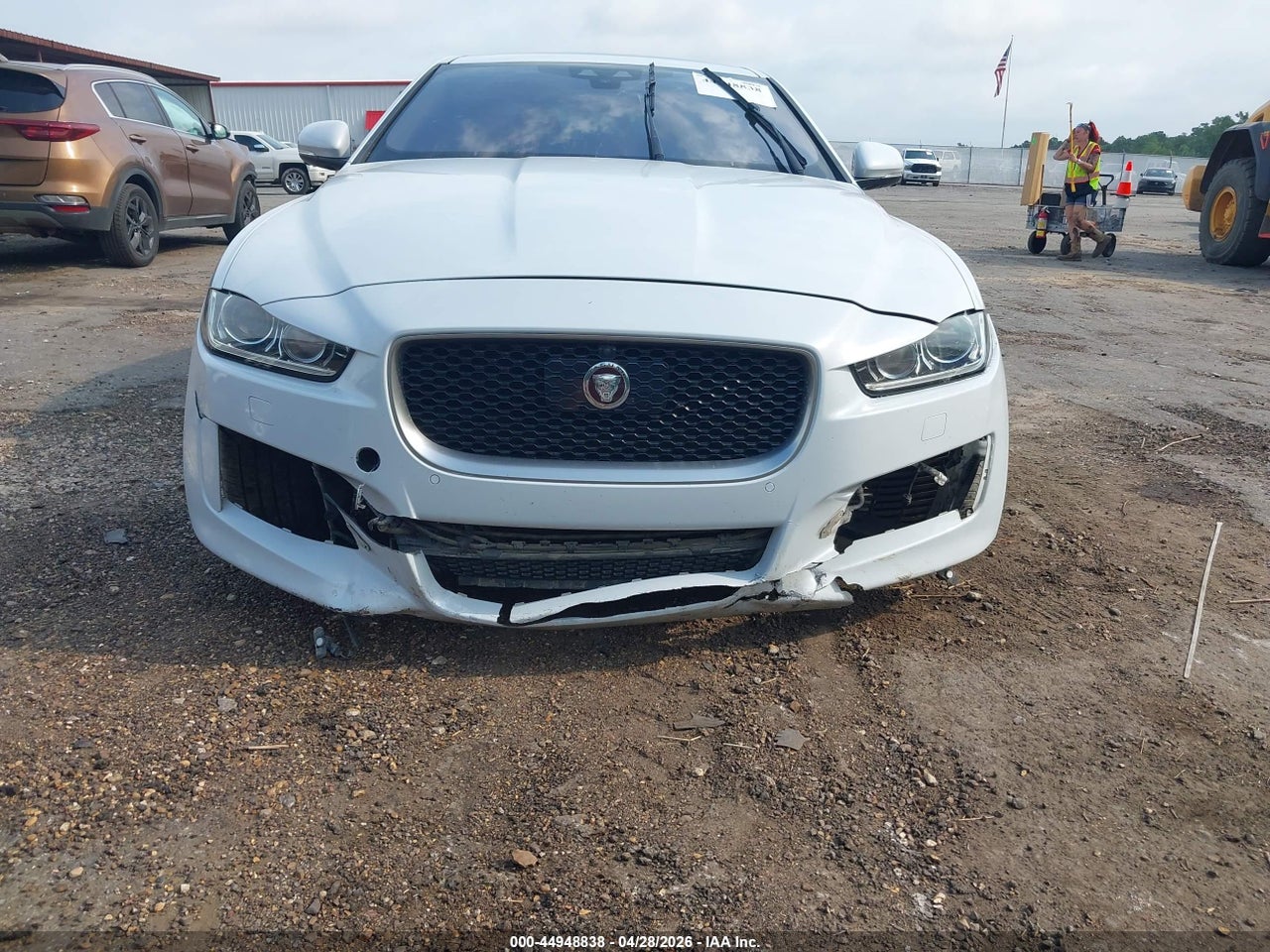 2017 JAGUAR XE · 6/11