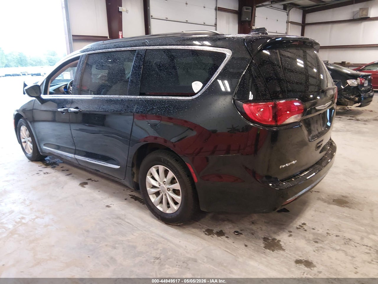 2017 CHRYSLER PACIFICA TOURING-L · 3/11