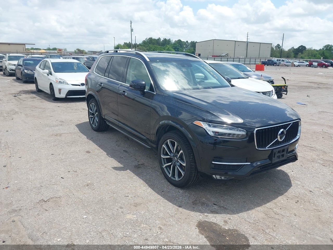 YV4A22PK6J1****** · 2018 VOLVO XC90 T6 MOMENTUM