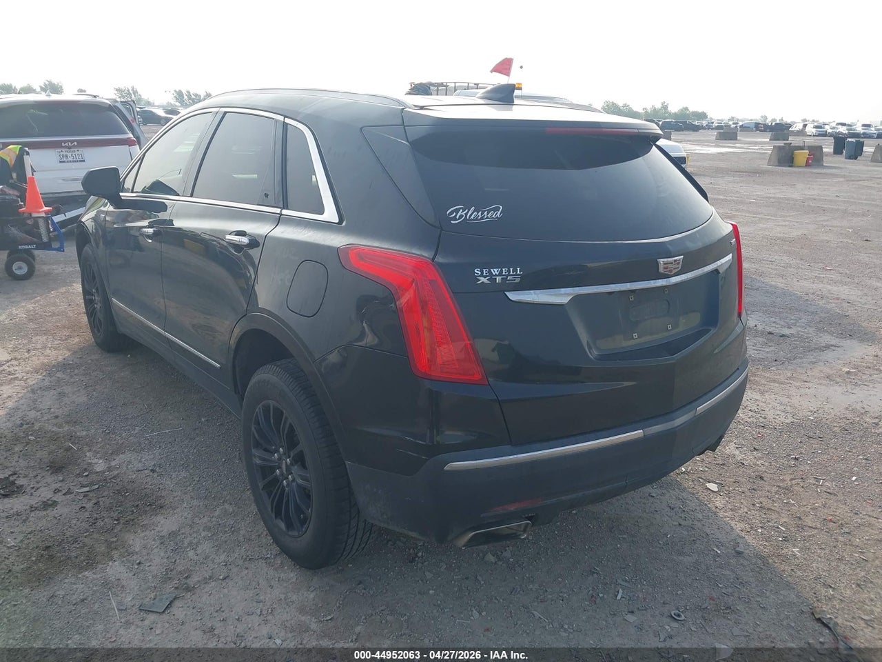 2017 CADILLAC XT5 LUXURY · 3/10
