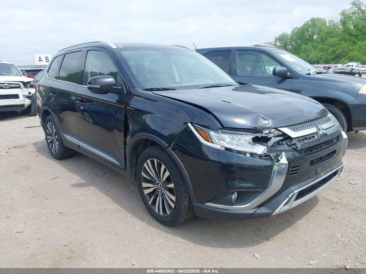 JA4AZ3A31KZ****** · 2019 MITSUBISHI OUTLANDER SEL