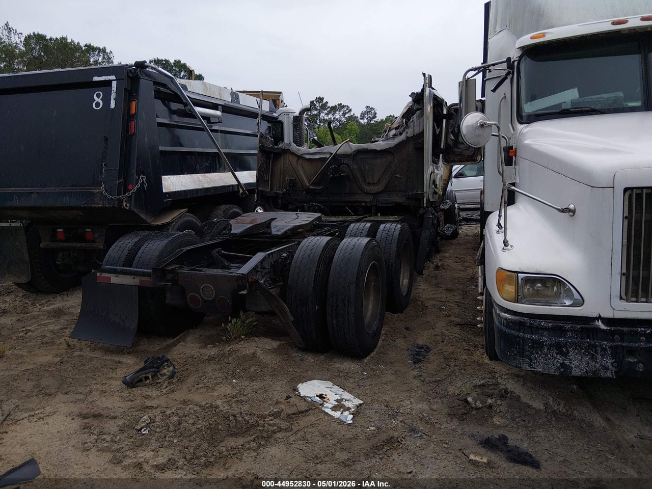 2018 FREIGHTLINER CASCADIA 125 · 4/10