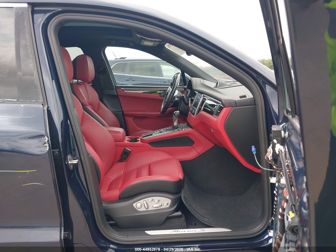 2017 PORSCHE MACAN S · 5/11