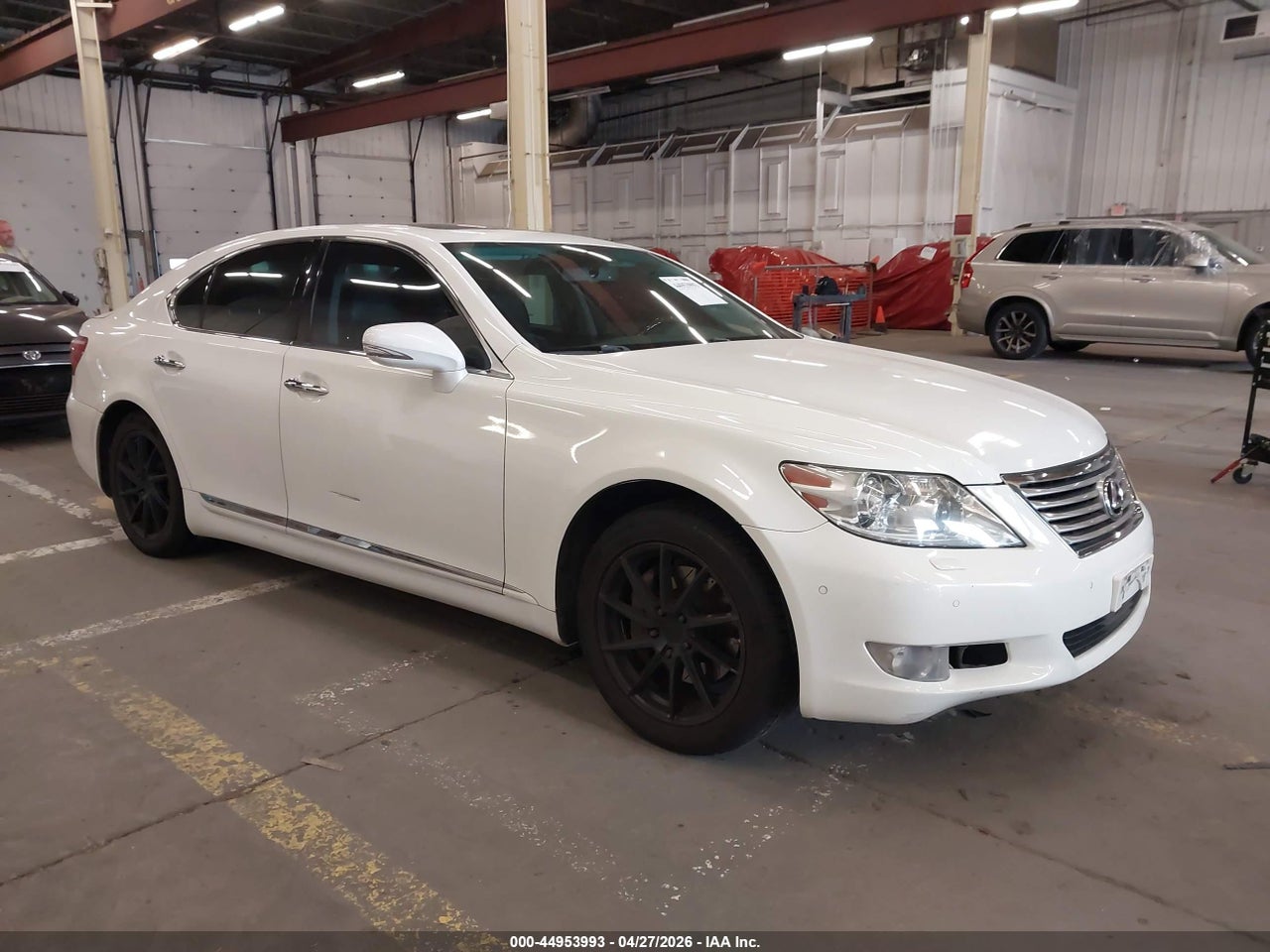 JTHBL5EF1B5****** · 2011 LEXUS LS 460