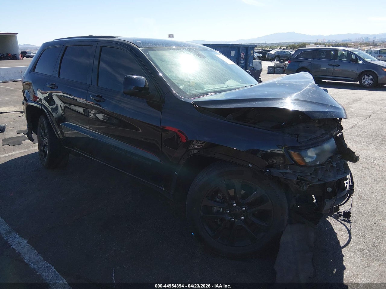 1C4RJEAG5KC****** · 2019 JEEP GRAND CHEROKEE ALTITUDE 4X2