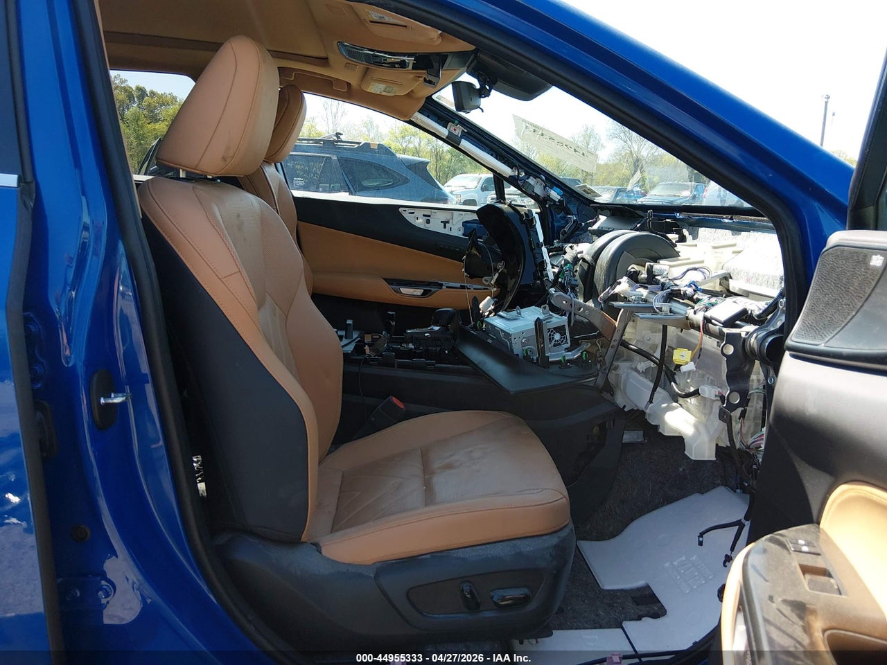 2025 LEXUS NX 450H+ LUXURY · 5/11
