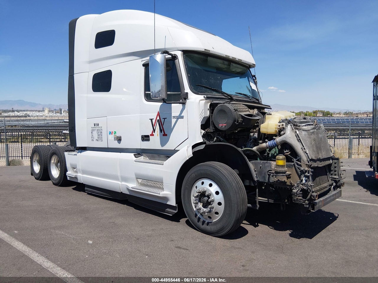 4V4NC9EH6PN****** · 2023 VOLVO VNL