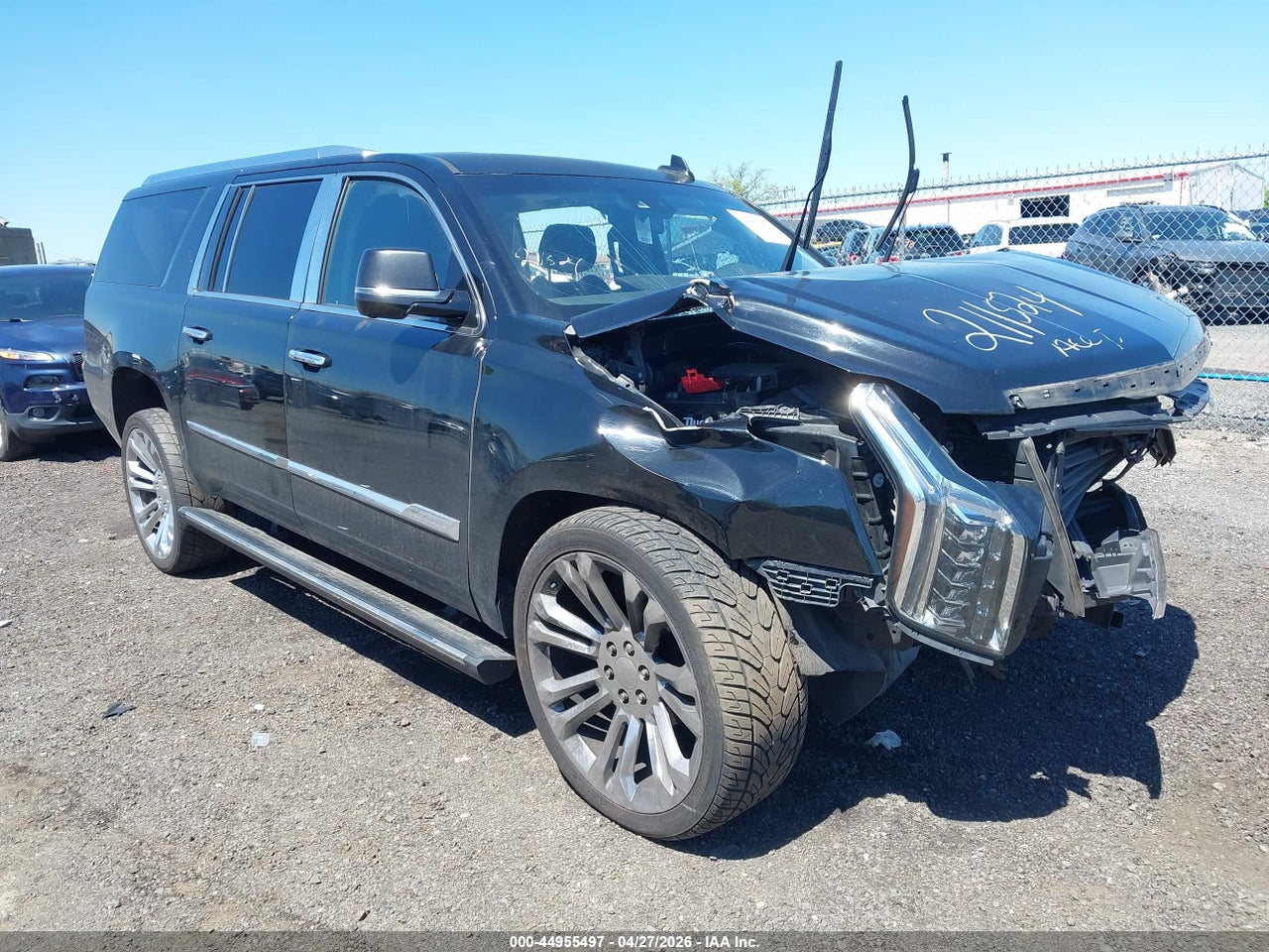 1GYS4TKJ2FR****** · 2015 CADILLAC ESCALADE ESV PREMIUM