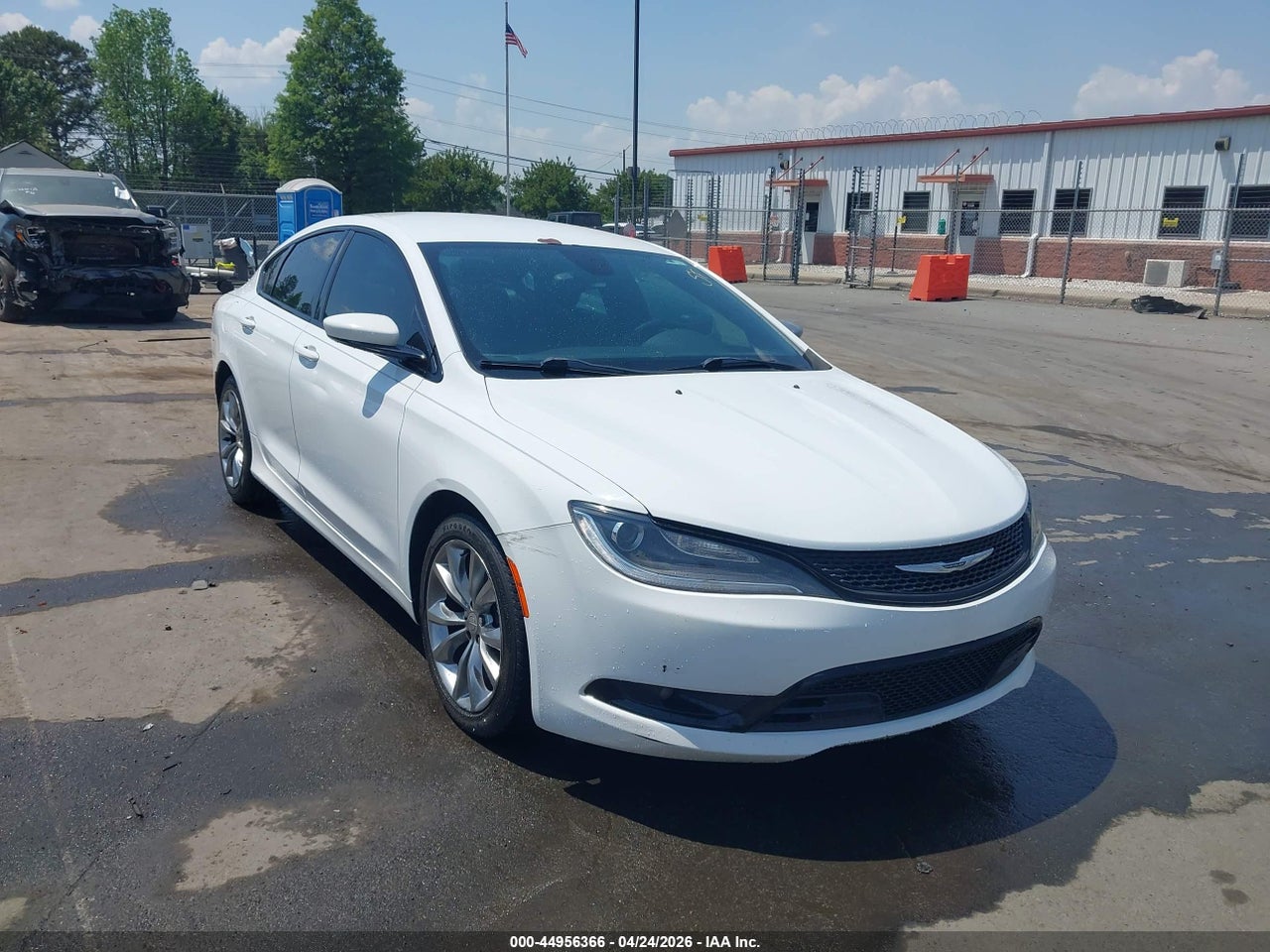 1C3CCCBB3FN****** · 2015 CHRYSLER 200 S