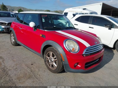 WMWSU3C51BT****** · 2011 MINI COOPER