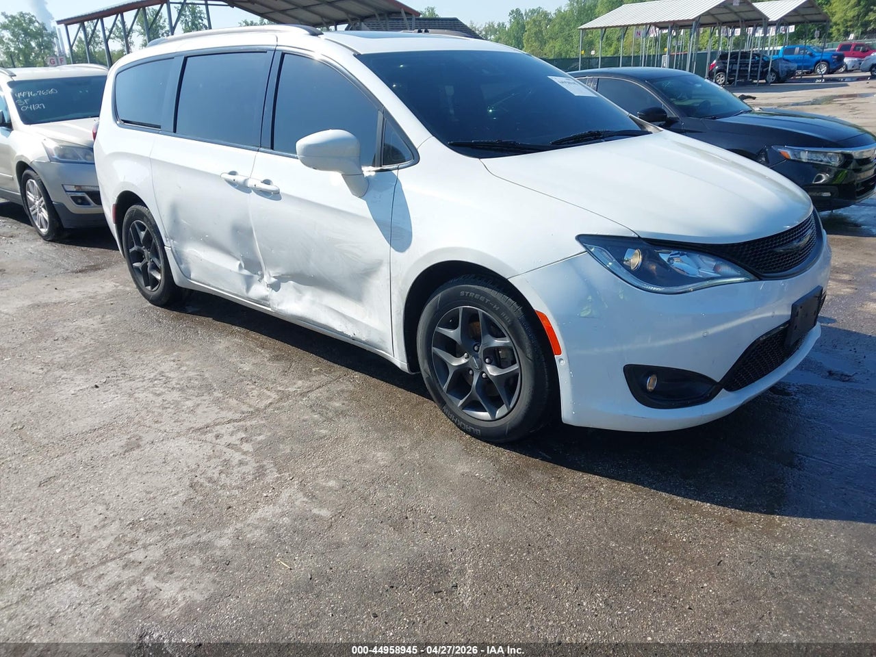 2C4RC1EG7JR****** · 2018 CHRYSLER PACIFICA TOURING L PLUS