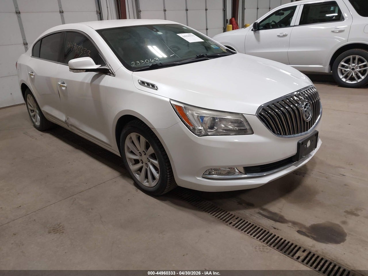 1G4GB5G35GF****** · 2016 BUICK LACROSSE LEATHER