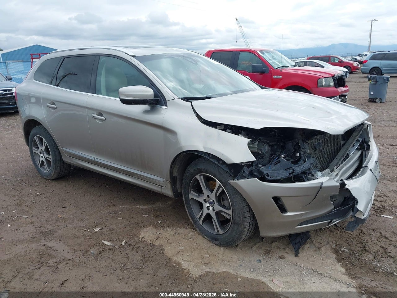YV4902DZ6E2****** · 2014 VOLVO XC60 T6 PREMIER PLUS