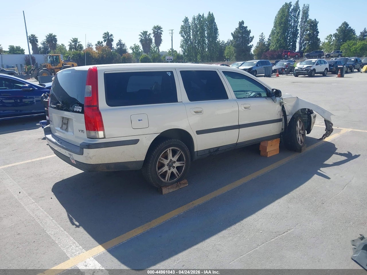 2002 VOLVO V70 2.4 · 4/11