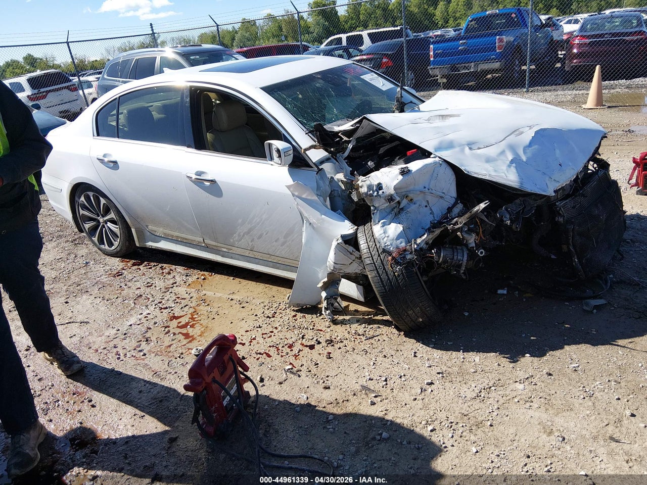 KMHGC4DH9DU****** · 2013 HYUNDAI GENESIS 5.0 R-SPEC