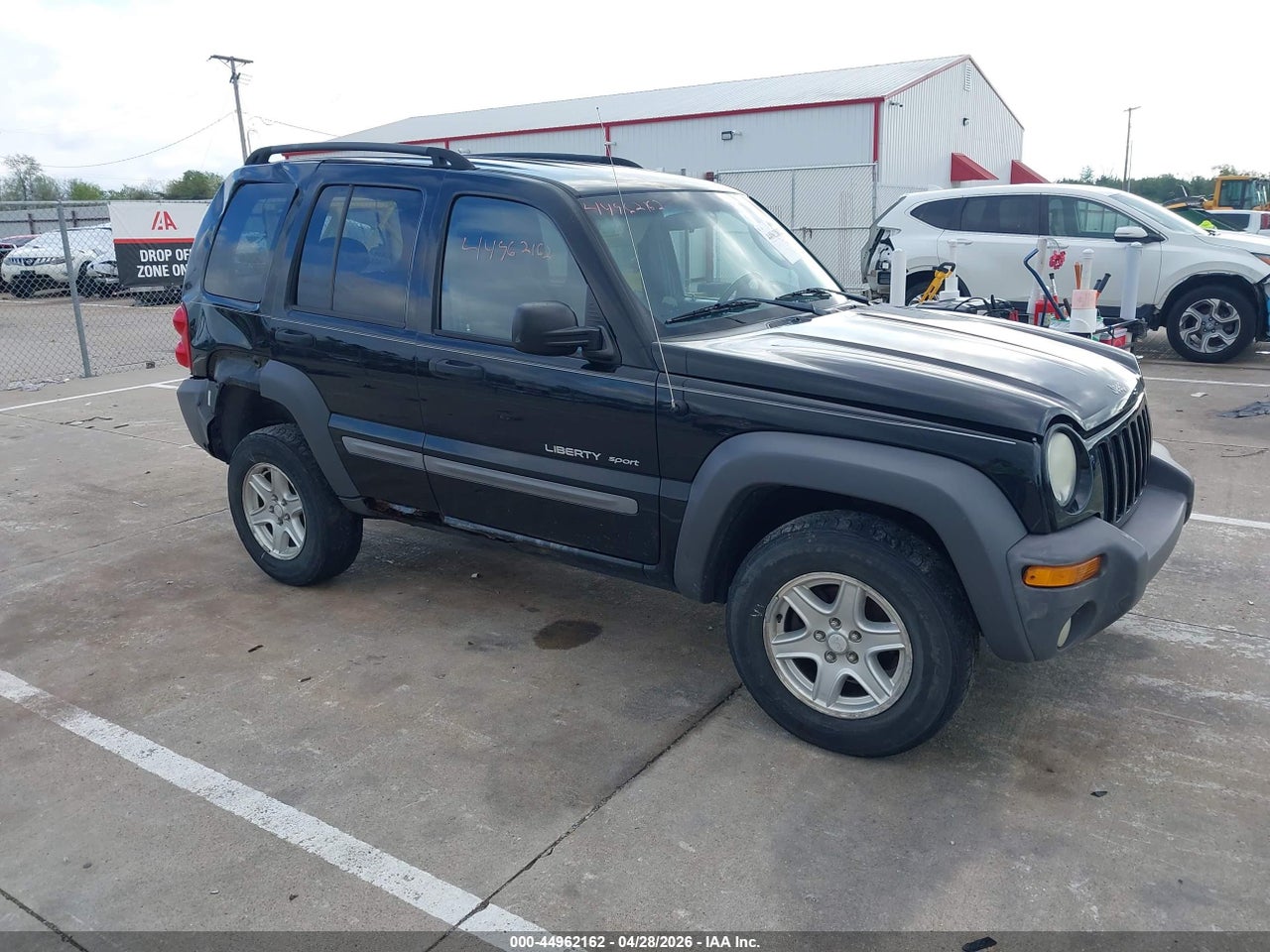 1J4GL48K93W****** · 2003 JEEP LIBERTY SPORT