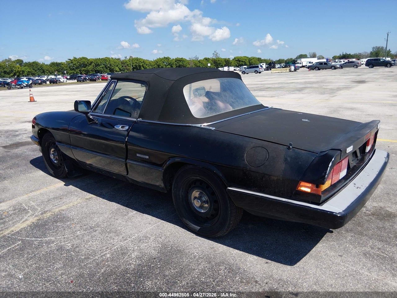 1986 ALFA ROMEO VELOCE 2000 SPIDER · 3/11