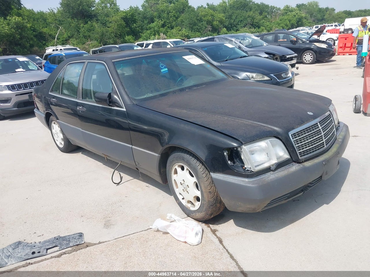 WDBGA32E2PA****** · 1993 MERCEDES-BENZ 300 SE