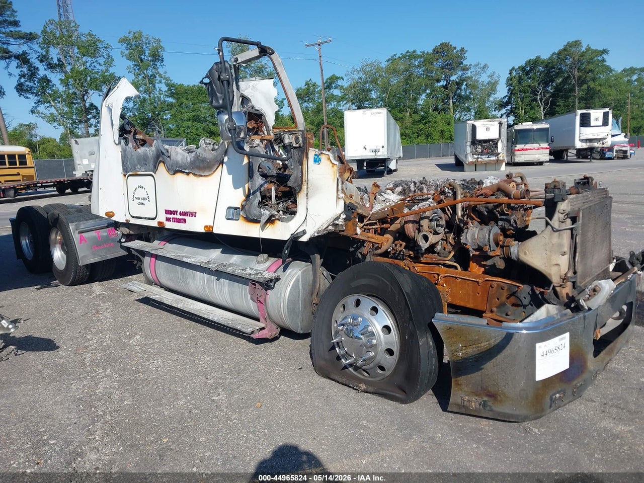 1FUJA6CK56L****** · 2006 FREIGHTLINER CONVENTIONAL COLUMBIA