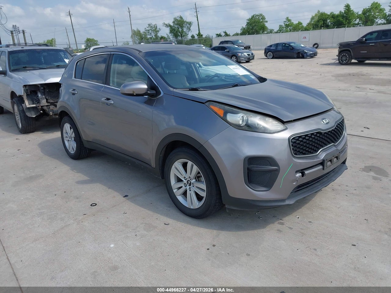 KNDPM3AC6K7****** · 2019 KIA SPORTAGE LX