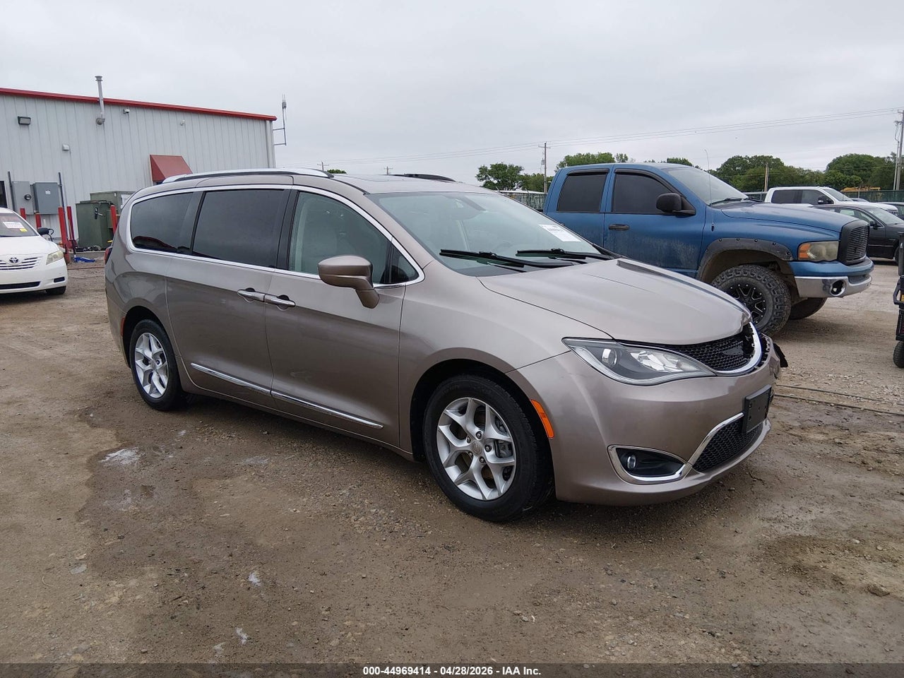 2C4RC1EGXJR****** · 2018 CHRYSLER PACIFICA TOURING L PLUS