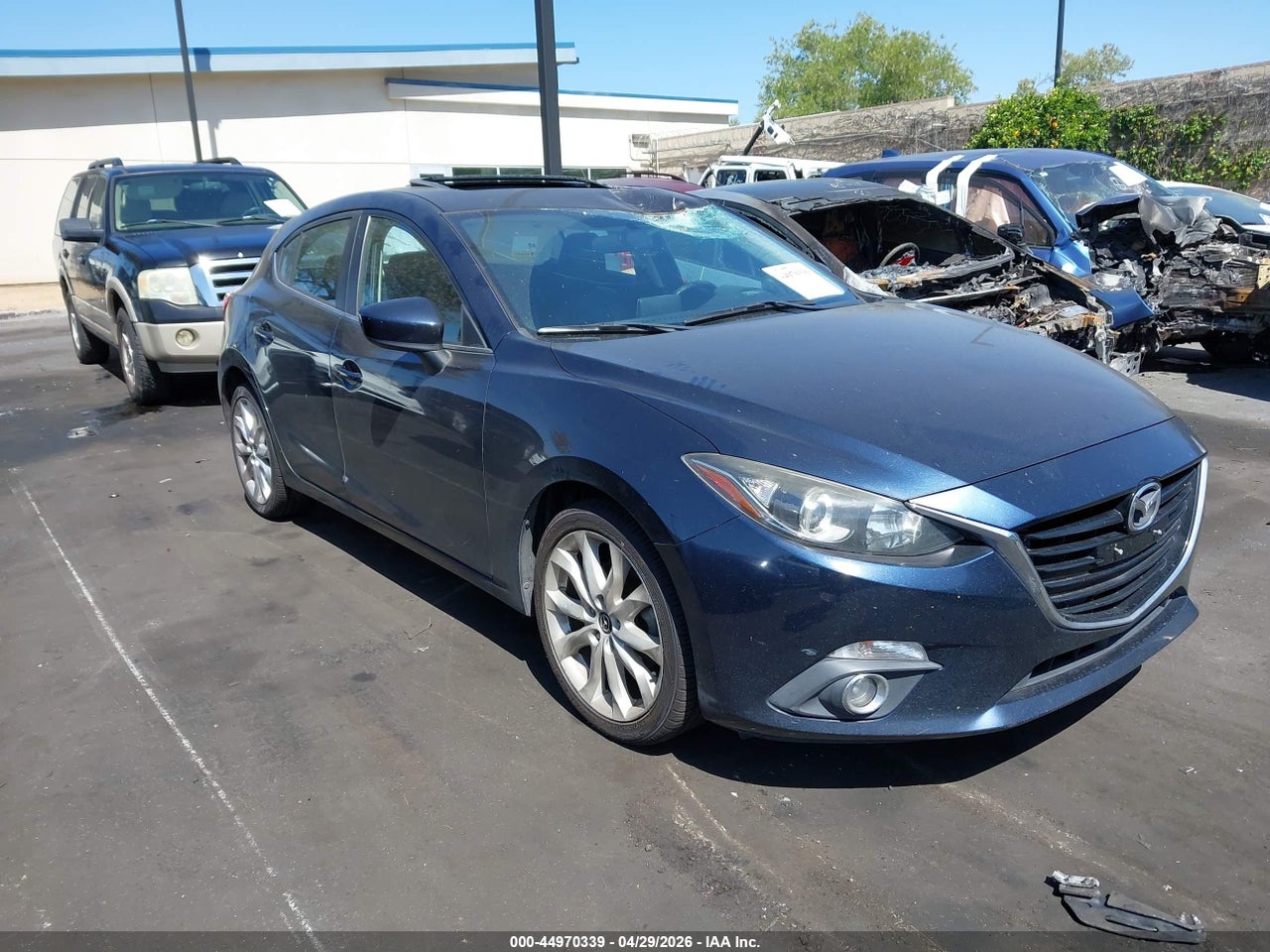JM1BM1L35F1****** · 2015 MAZDA MAZDA3 S TOURING
