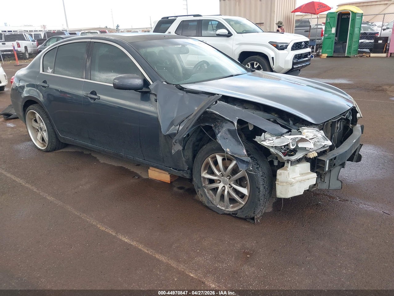 JNKBV61E67M****** · 2007 INFINITI G35 JOURNEY