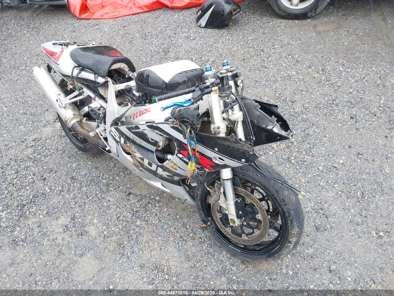 JS1GN7BA112****** · 2001 SUZUKI GSX-R600