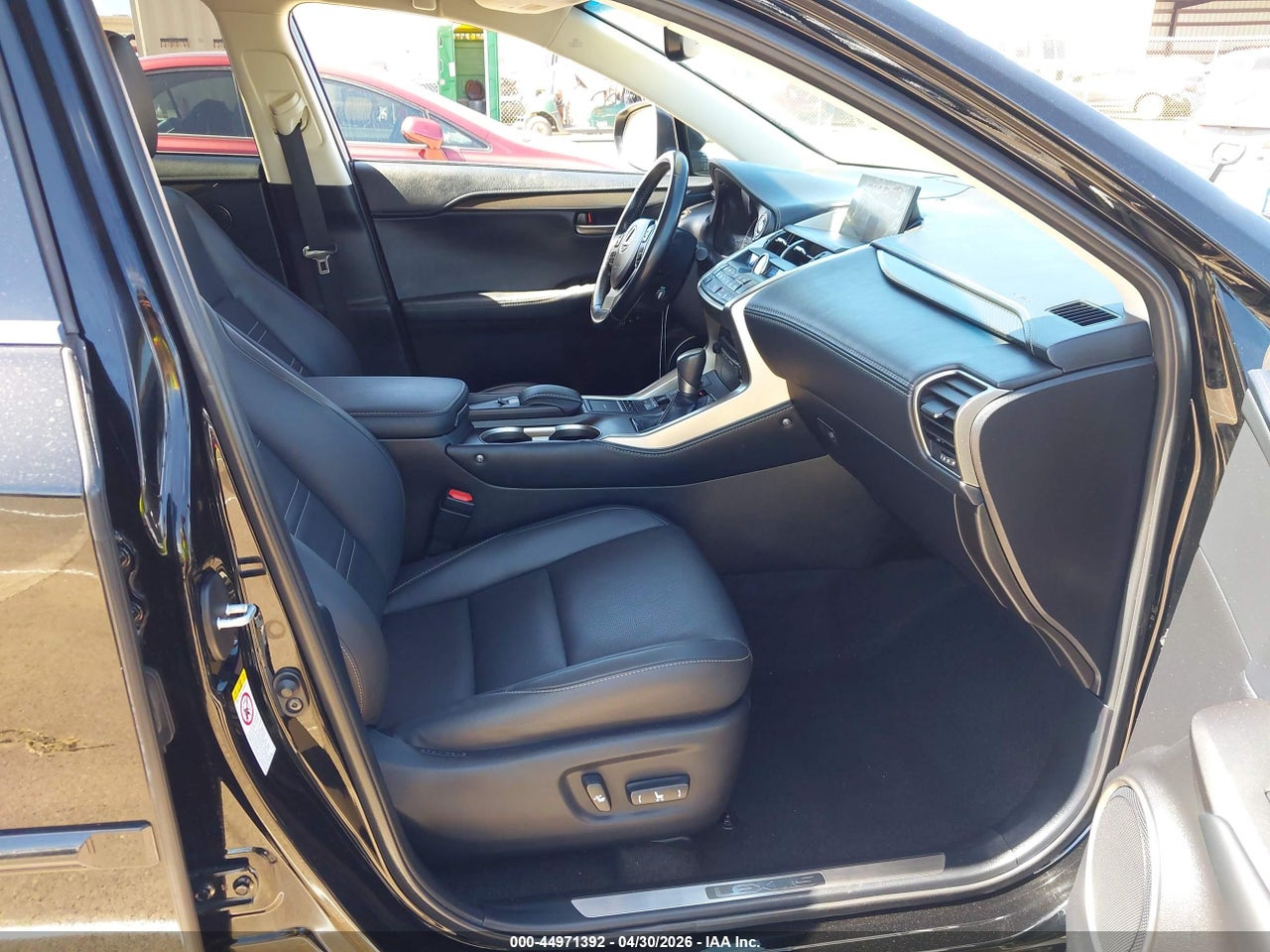 2015 LEXUS NX 300H   · 5/11