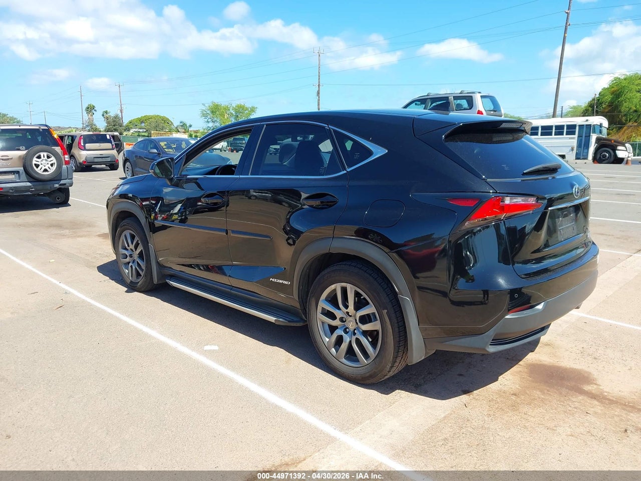 2015 LEXUS NX 300H   · 3/11
