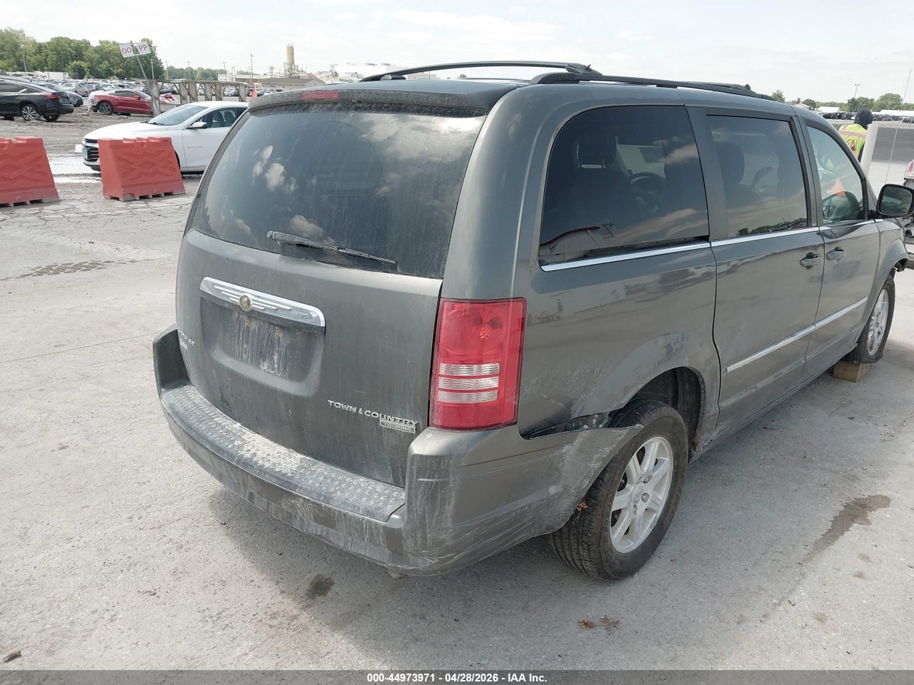 2010 CHRYSLER TOWN &amp; COUNTRY TOURING · 4/11