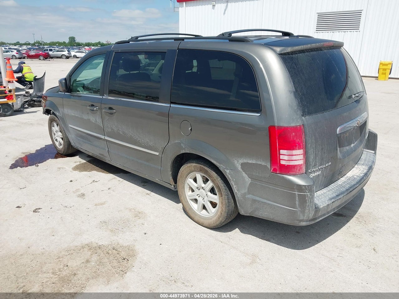 2010 CHRYSLER TOWN &amp; COUNTRY TOURING · 3/11