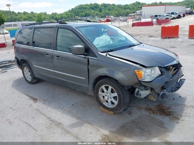 2010 CHRYSLER TOWN & COUNTRY TOURING