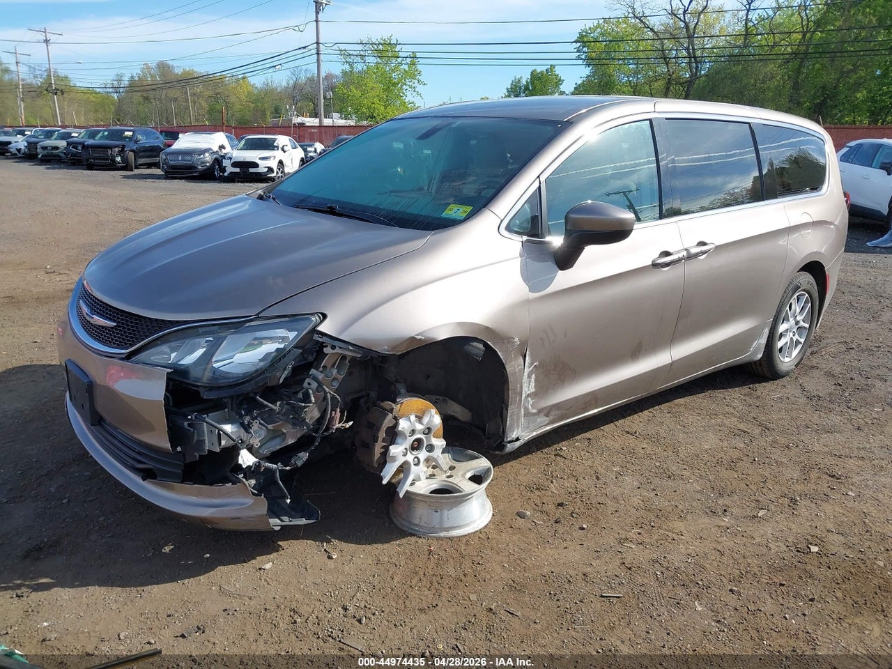 2017 CHRYSLER PACIFICA TOURING · 2/11