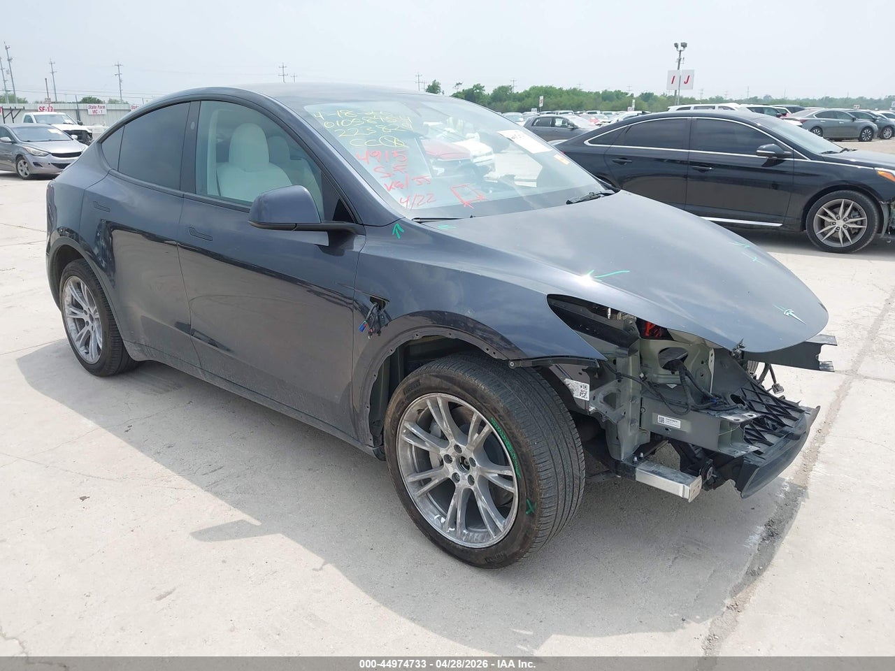7SAYGDEE6RA****** · 2024 TESLA MODEL Y LONG RANGE DUAL MOTOR ALL-WHEEL DRIVE