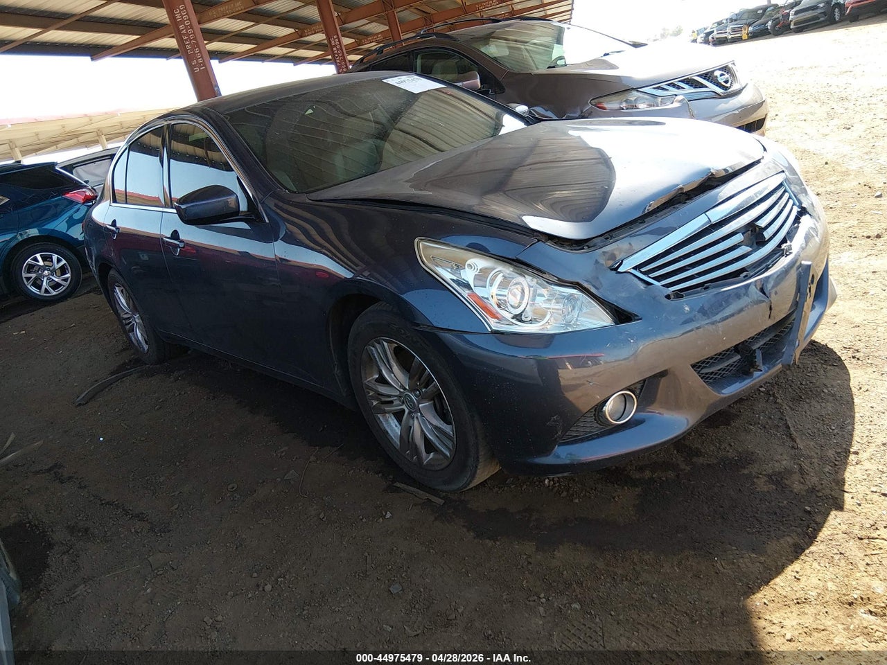 JN1CV6APXBM****** · 2011 INFINITI G37 JOURNEY