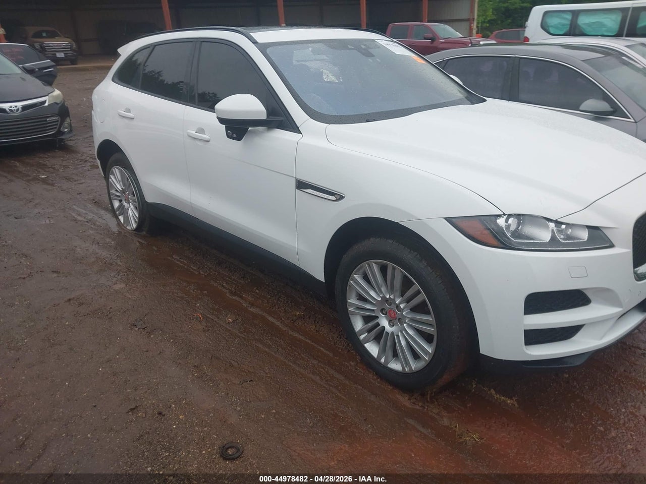 SADCJ2BV5HA****** · 2017 JAGUAR F-PACE 35T PREMIUM