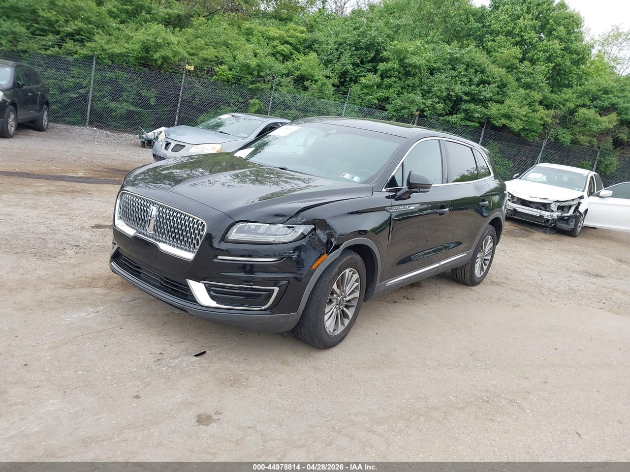 2020 LINCOLN NAUTILUS STANDARD · 2/11