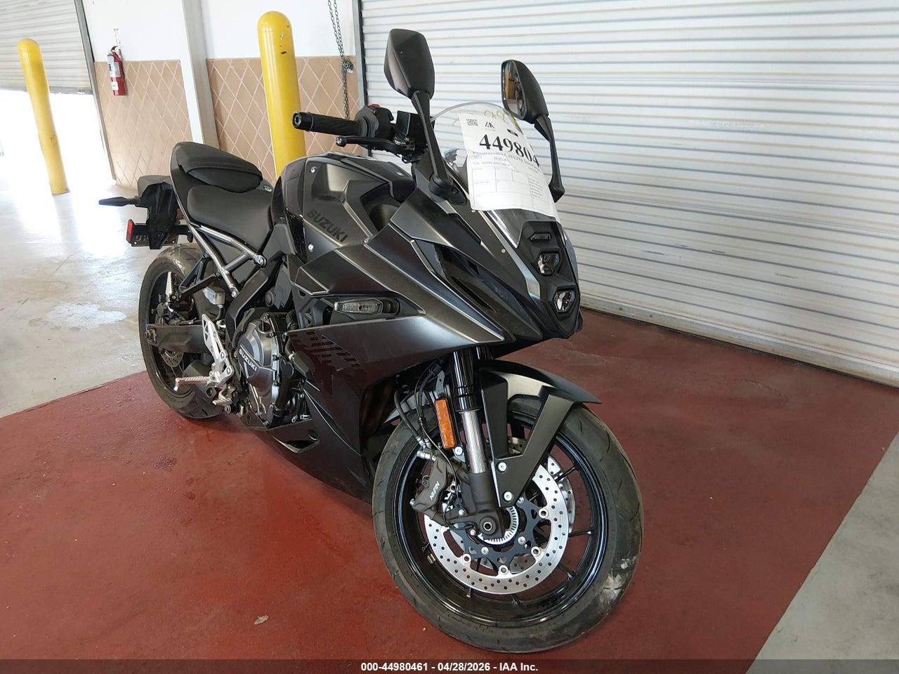 JS1EM13BXS7****** · 2025 SUZUKI GSX800 F