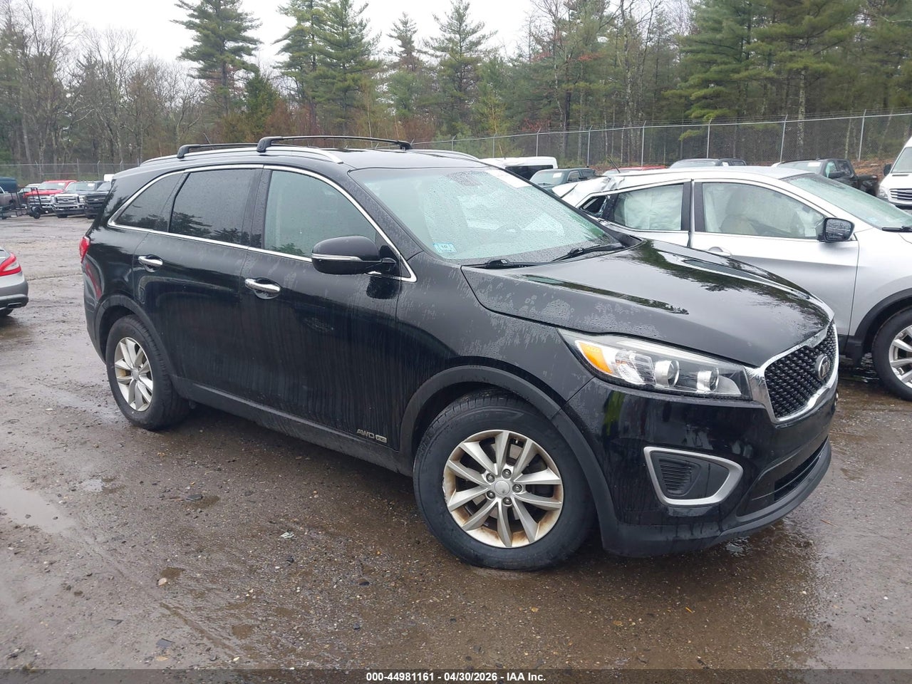 5XYPGDA5XHG****** · 2017 KIA SORENTO 3.3L LX